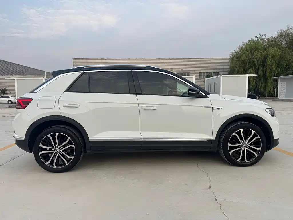 Volkswagen T-Roc — миниатюра 4