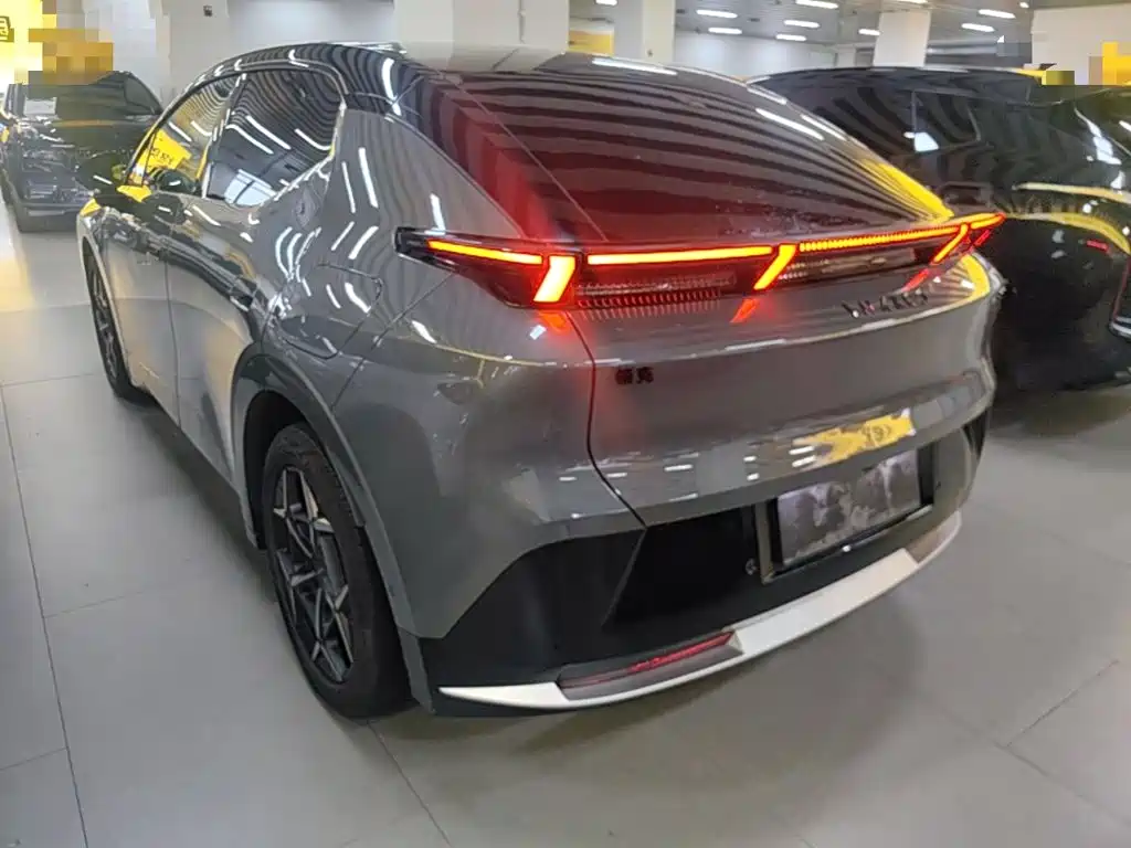 Lynk & Co Z20 — миниатюра 5