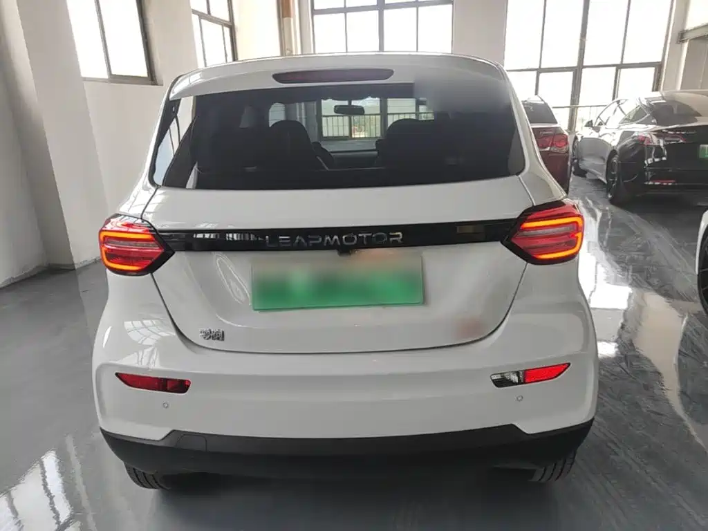 Leapmotor Leapmotor T03 — миниатюра 6