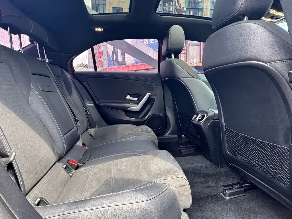 Mercedes-Benz A-Class — миниатюра 13