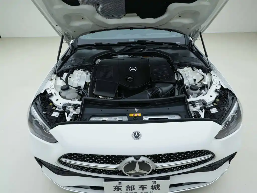 Mercedes-Benz C-Class — миниатюра 8