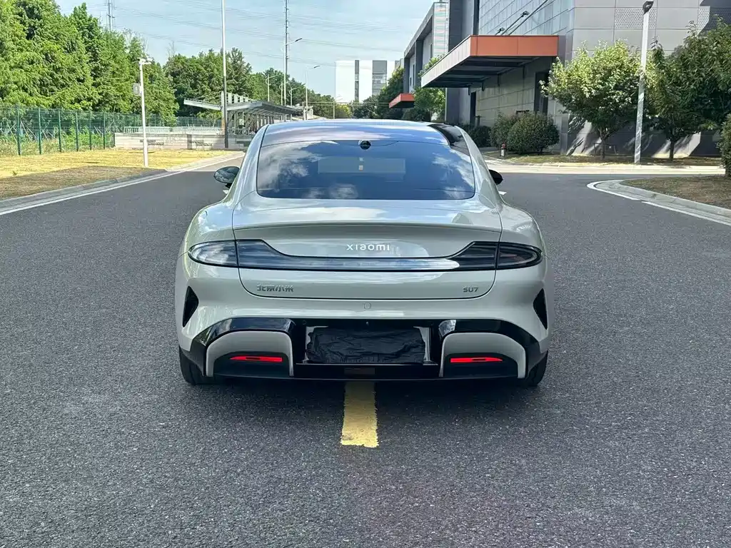 Xiaomi SU7 — миниатюра 19