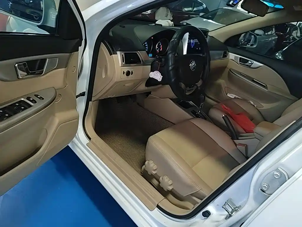 Buick Excelle — миниатюра 16