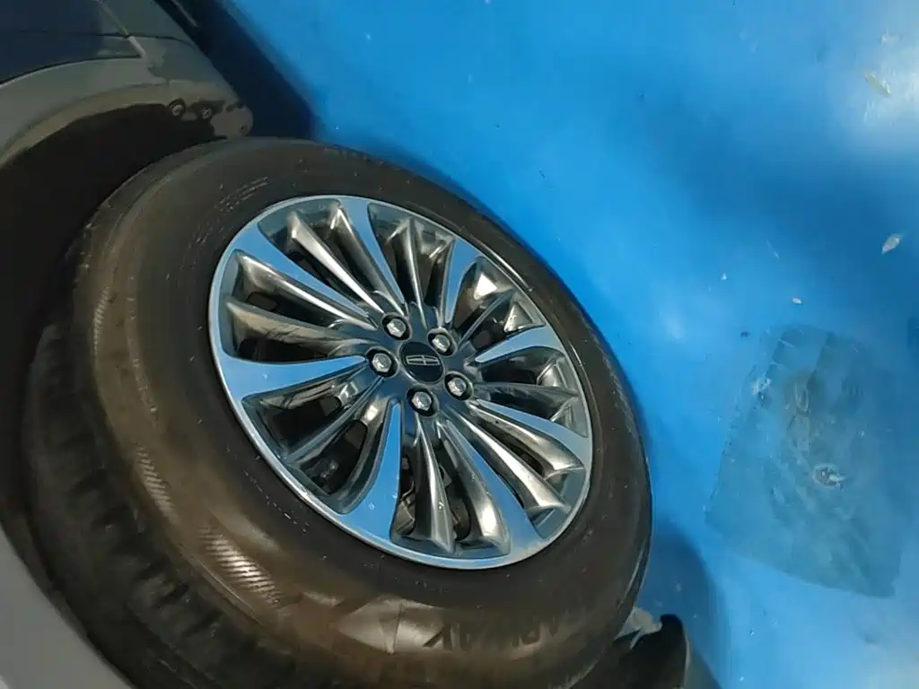 Lincoln Nautilus (Import) — миниатюра 23