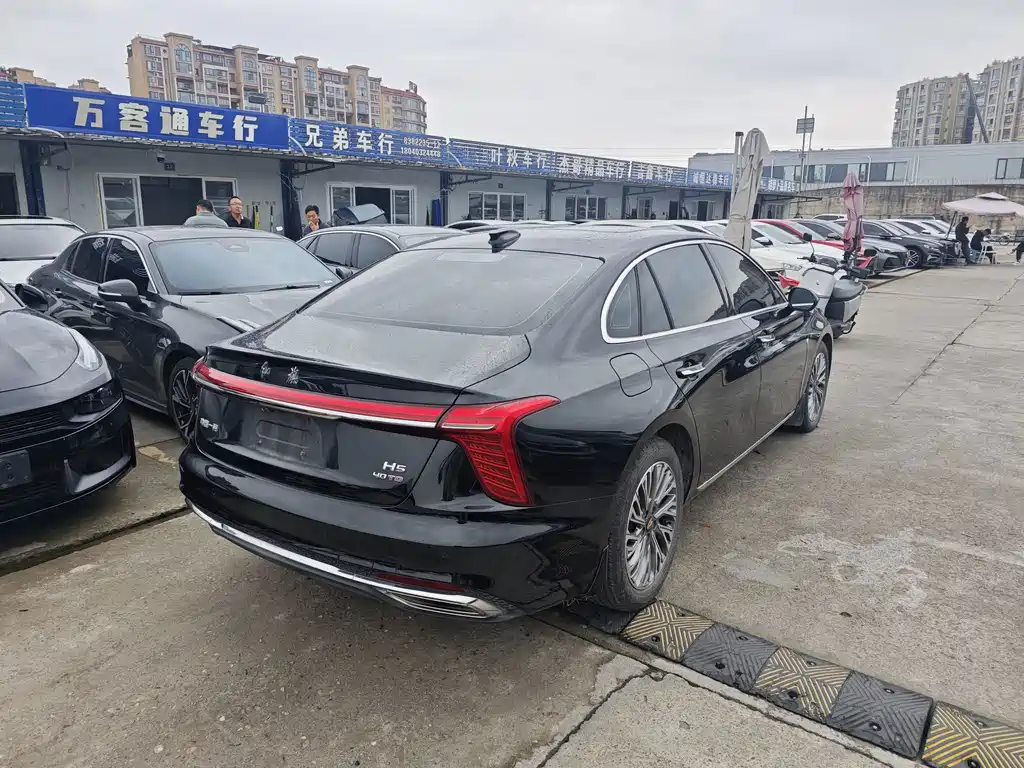 Hongqi Hongqi H5 — миниатюра 10