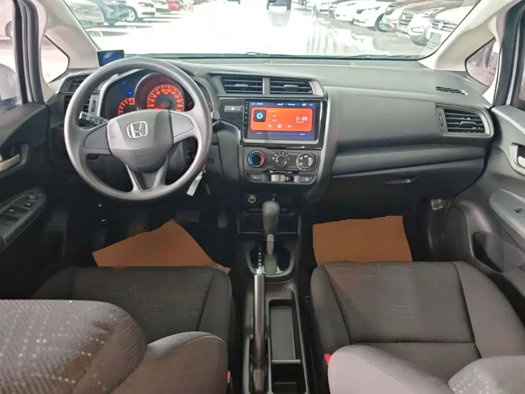 Honda Fit — миниатюра 10