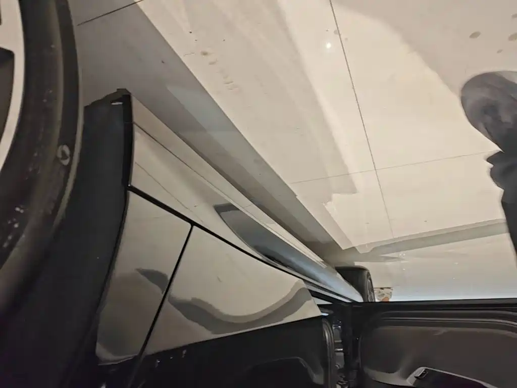 BMW 5 Series — миниатюра 22