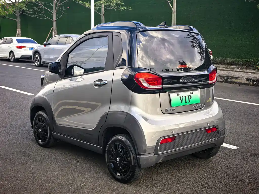BAOJUN E100