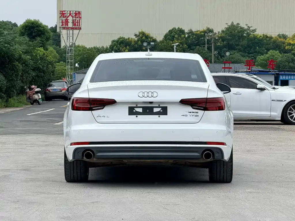 Audi A4L — миниатюра 8