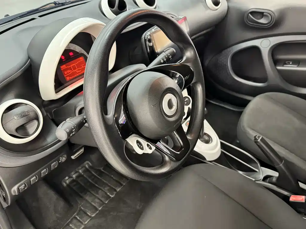 smart Smart Fortwo — миниатюра 7