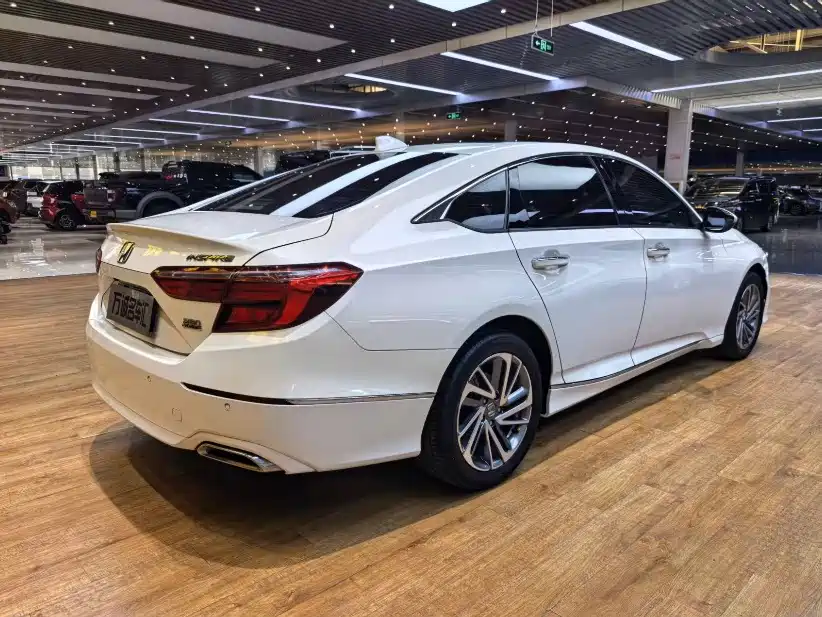 Honda Inspire — миниатюра 21
