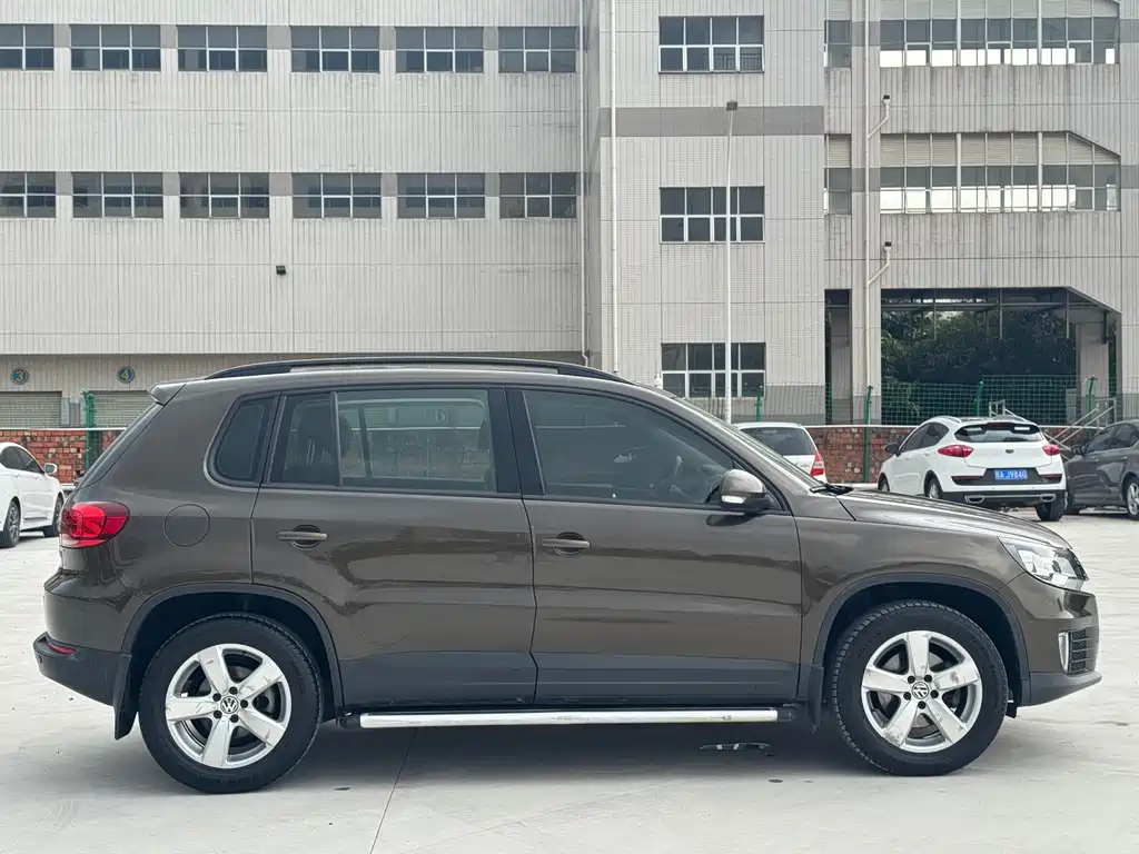 Volkswagen Tiguan — миниатюра 4