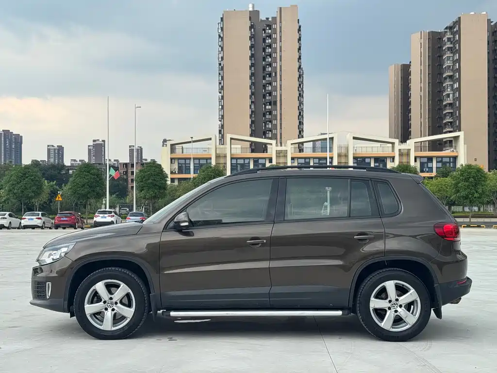 Volkswagen Tiguan — миниатюра 8
