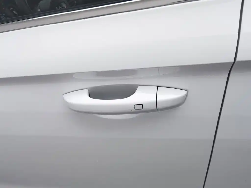 Geely Emgrand — миниатюра 18