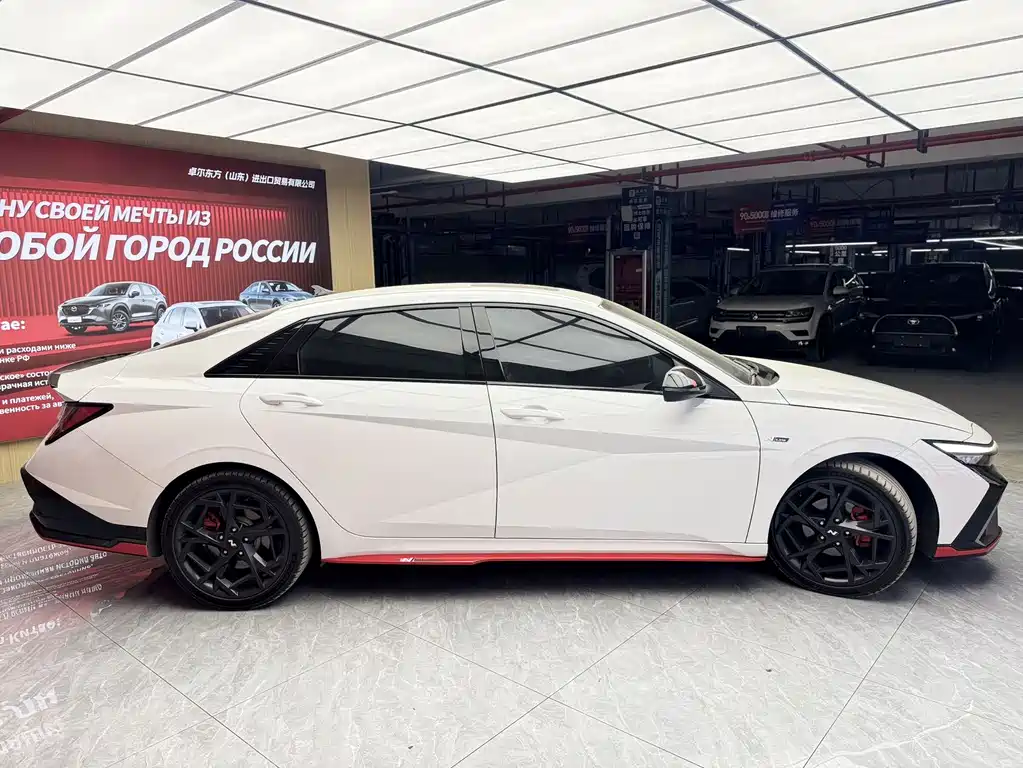 Hyundai Elantra — миниатюра 4