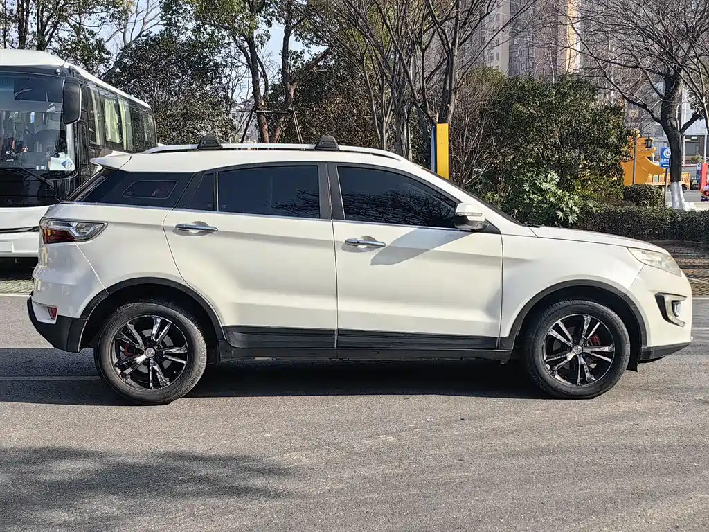 JIANGLING YUSHENG S330