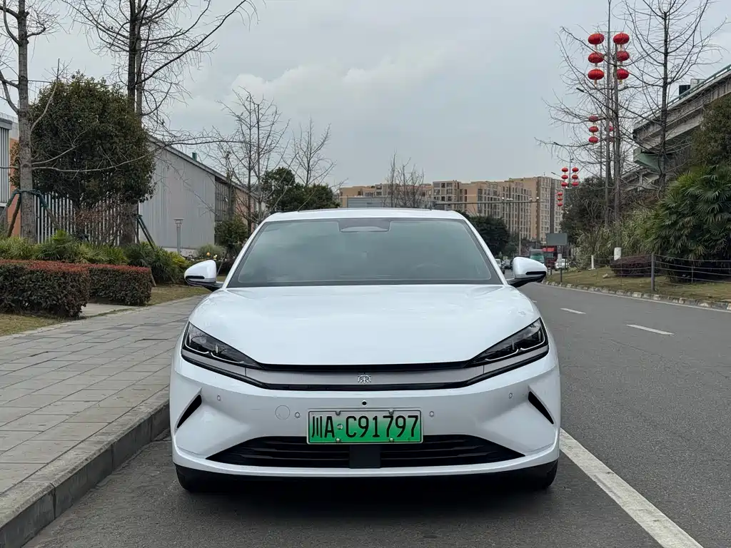 BYD QIN L