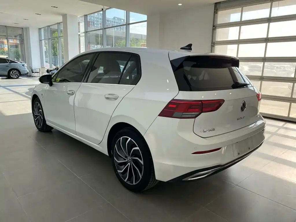 Volkswagen Golf — миниатюра 7