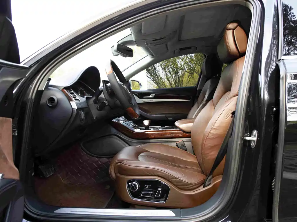 Audi A8 — миниатюра 10