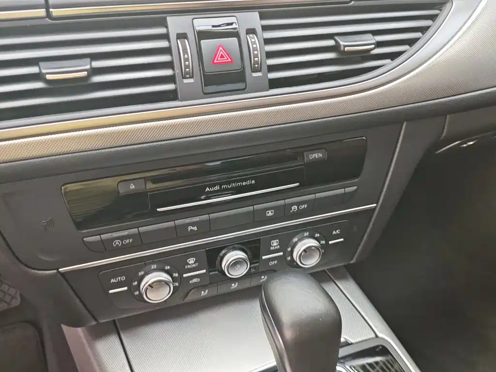 Audi A6L — миниатюра 5