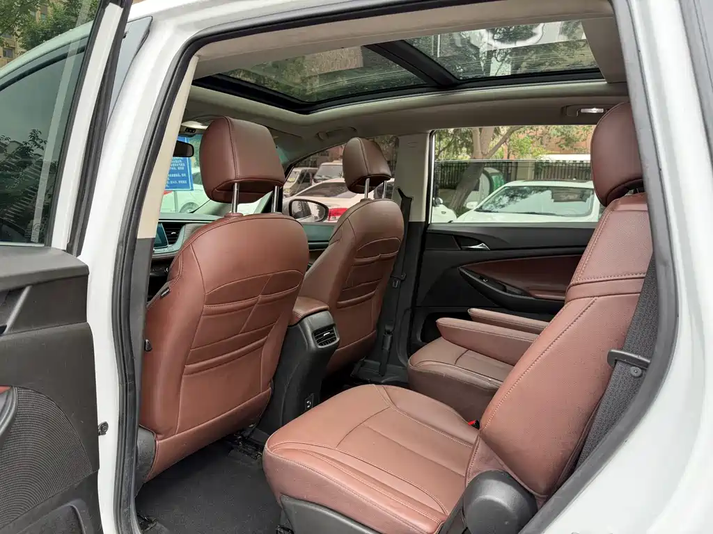 Buick GL6 18T 6 seats Connected Luxury Type China VI, фото 6