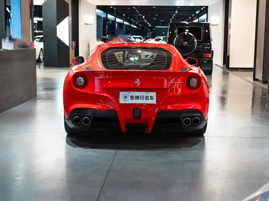 FERRARI F12BERLINETTA