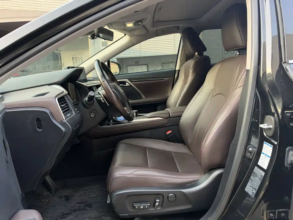 Lexus RX — миниатюра 6