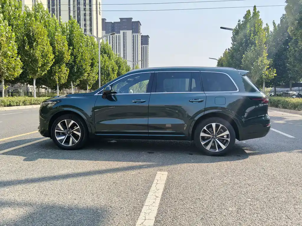 Li Auto Li ONE — миниатюра 12