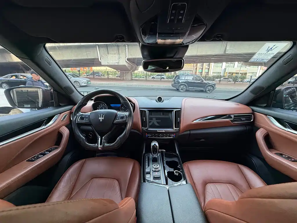 Maserati Levante — миниатюра 8