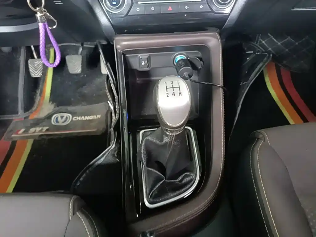 Changan Eado DT — миниатюра 14