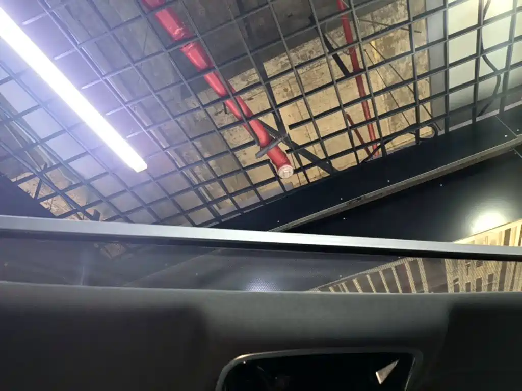Land Rover Velar — миниатюра 18
