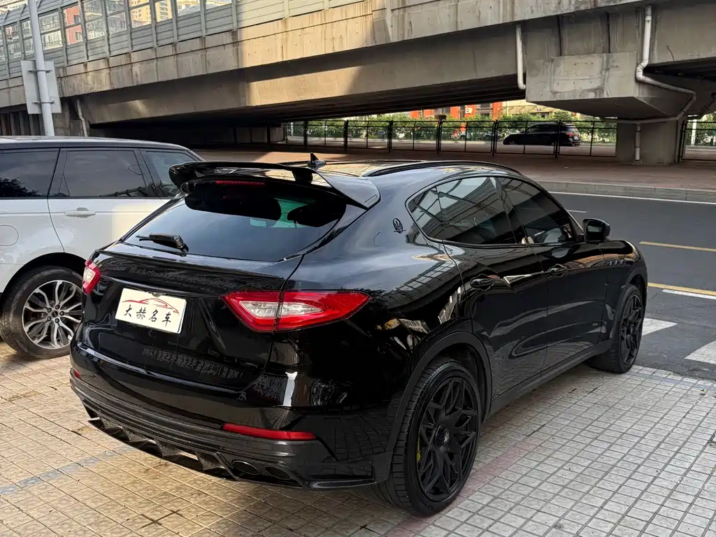 Maserati Levante — миниатюра 6