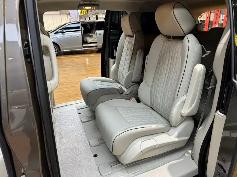 Buick GL8 — миниатюра 13