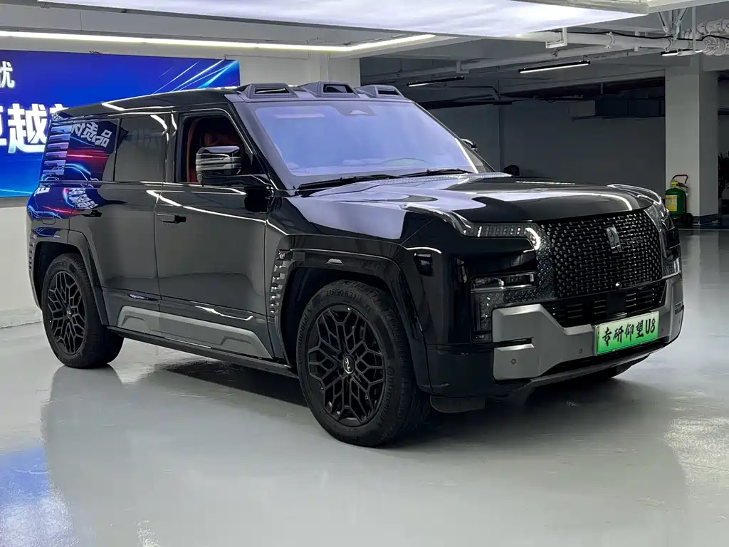 Yangwang Yangwang U8 — миниатюра 3