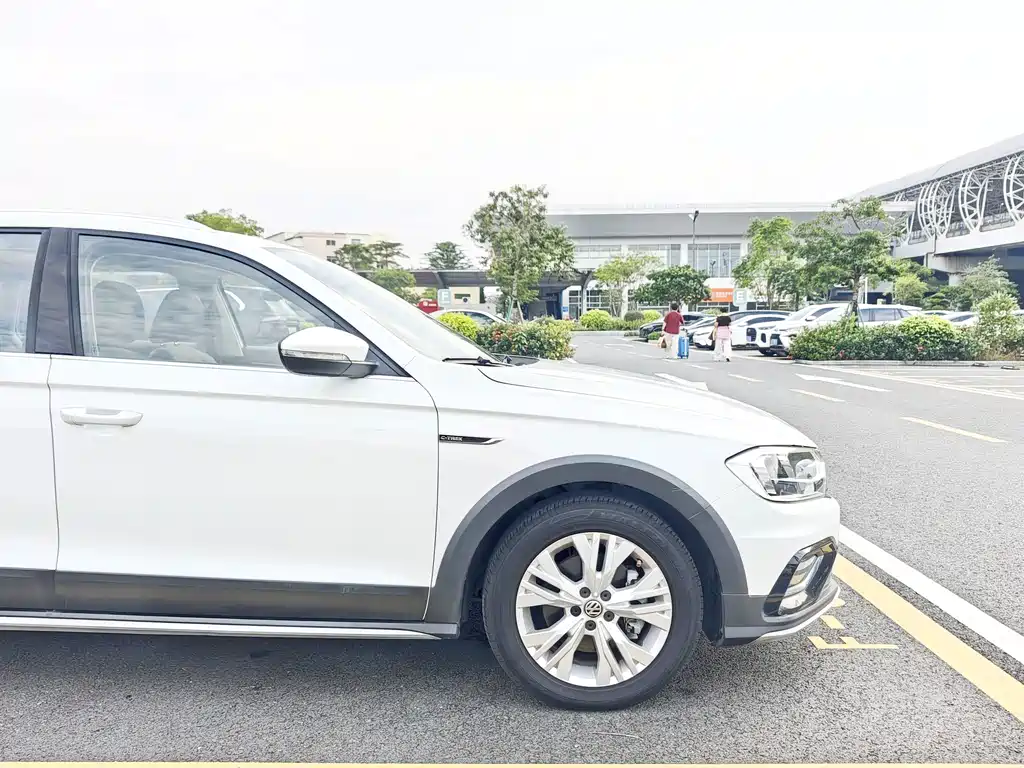 Volkswagen C-Trek — миниатюра 20