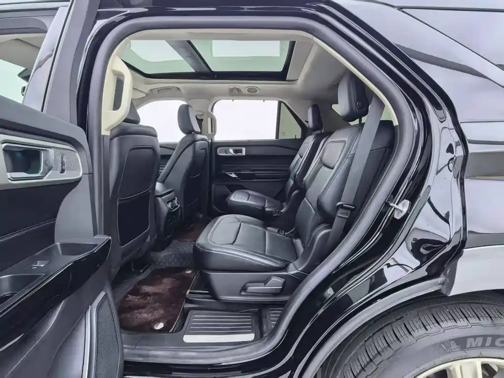 Ford Explorer — миниатюра 14