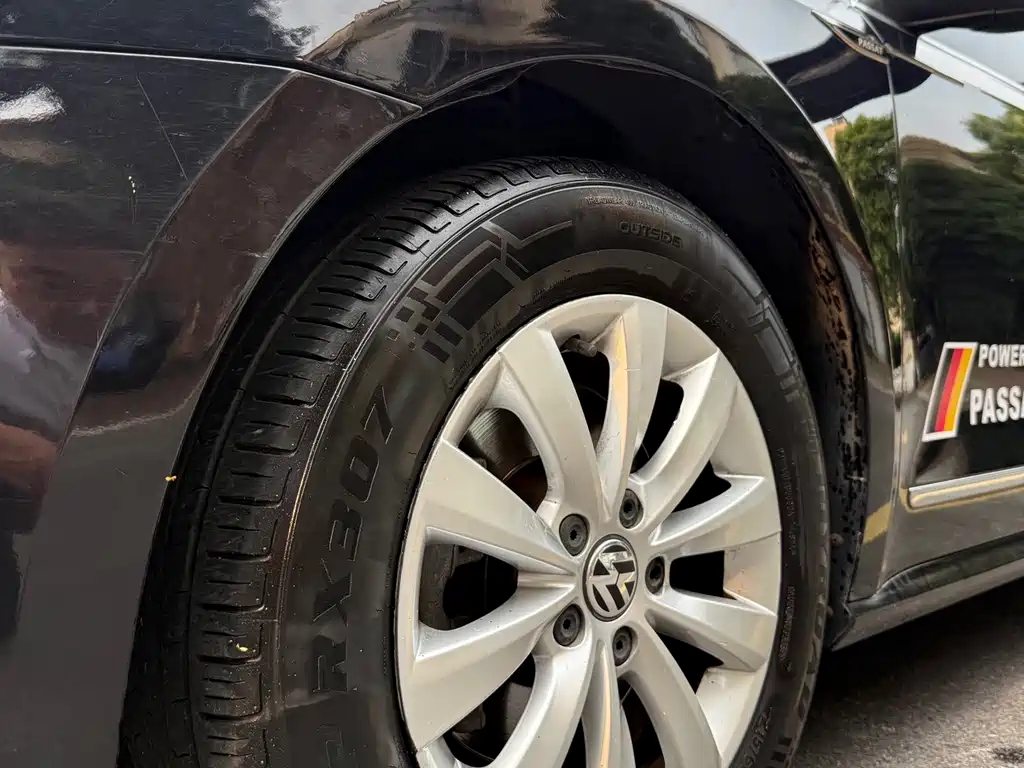 Volkswagen Passat — миниатюра 3