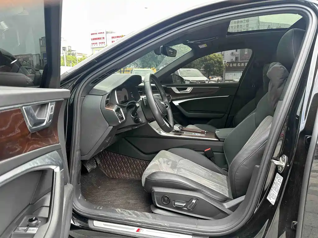 Audi A6L — миниатюра 4