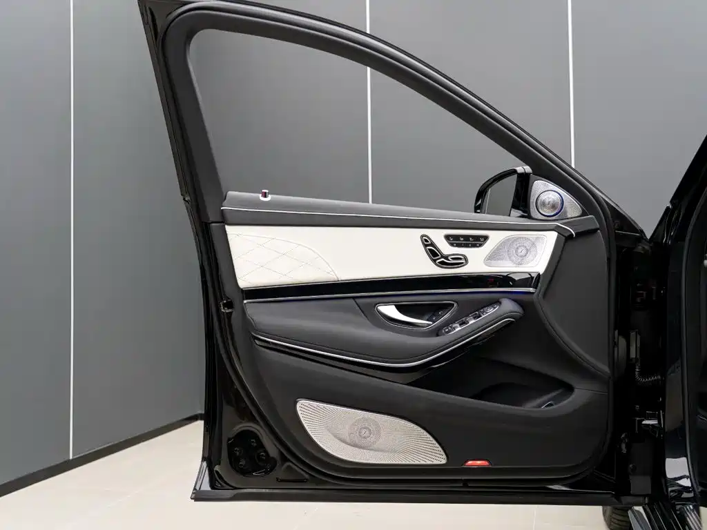 Mercedes-Benz S-Class AMG — миниатюра 7