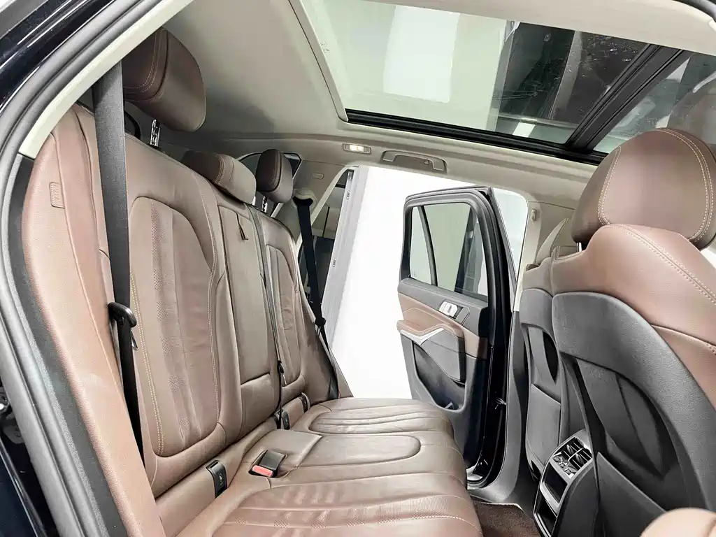 BMW X5 (Import) — миниатюра 5