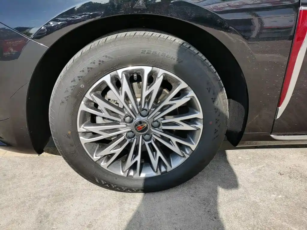 Hongqi Hongqi H5 — миниатюра 23