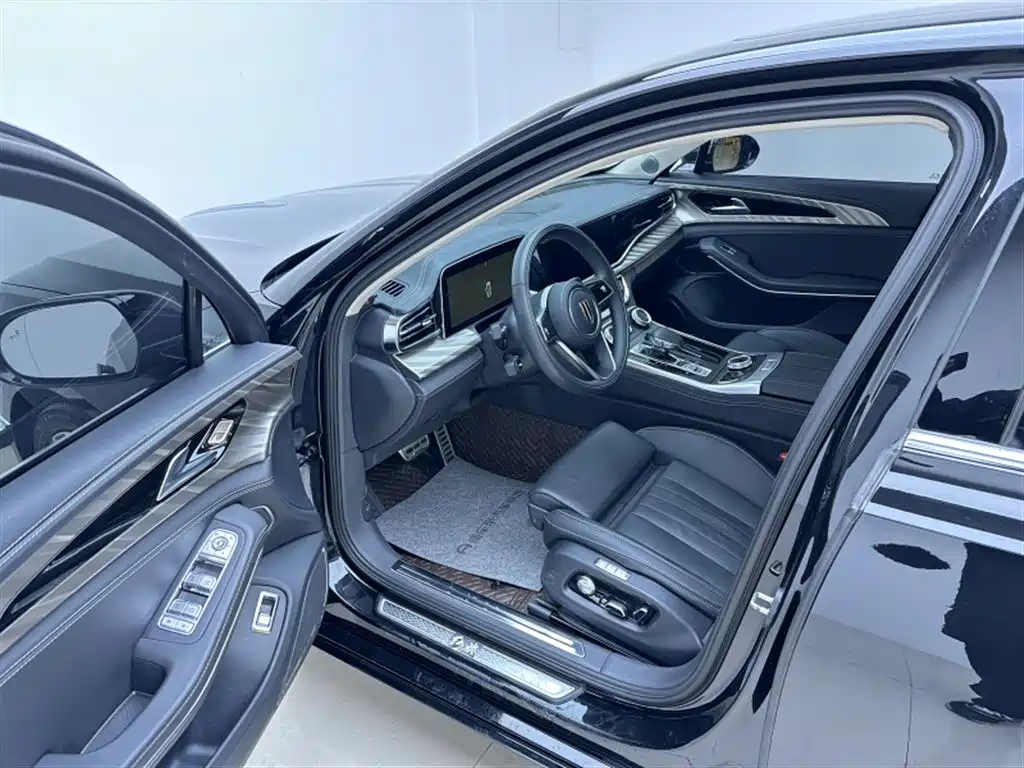 Hongqi H9 2022 2.0T