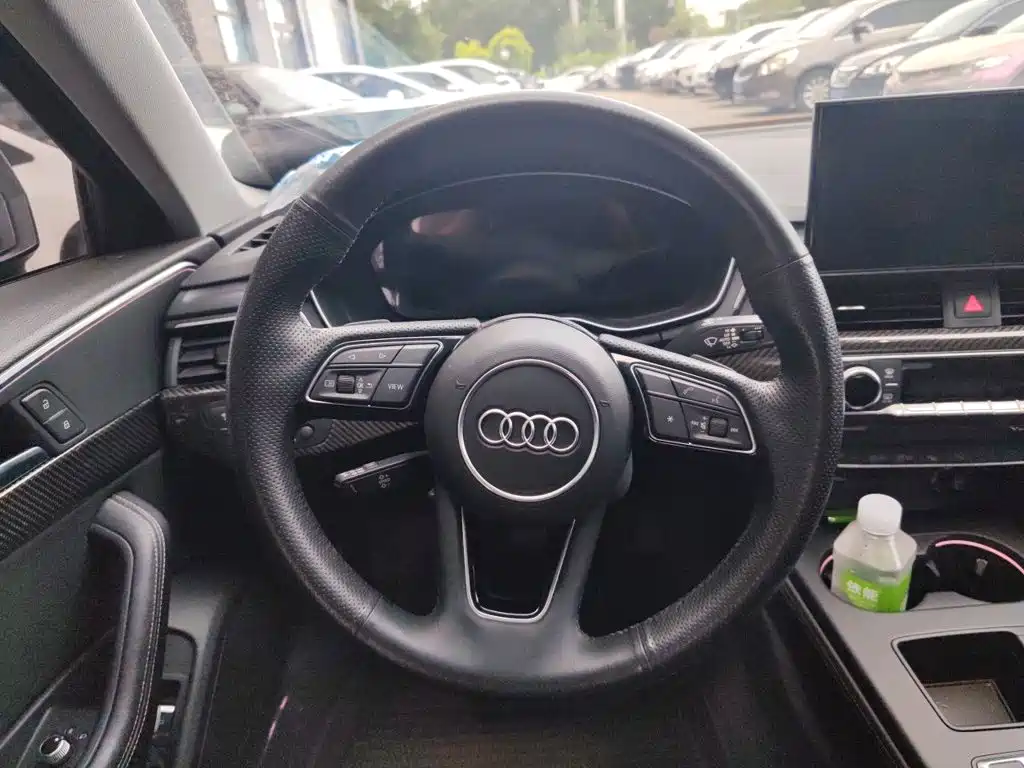 Audi A4L — миниатюра 11