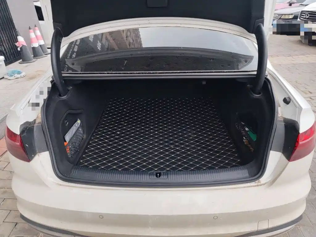 Audi A4L — миниатюра 20