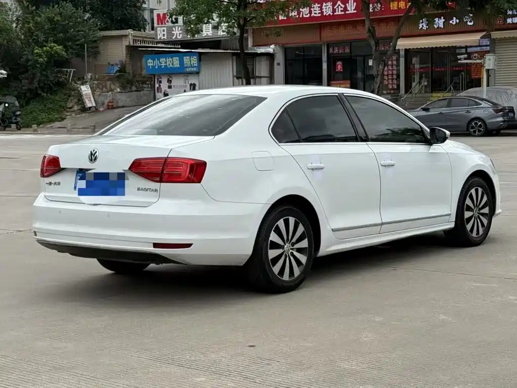 Volkswagen Sagitar — миниатюра 8