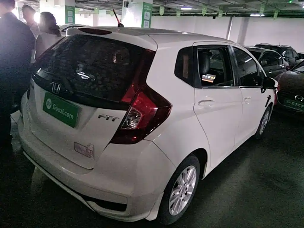 Honda Fit — миниатюра 7