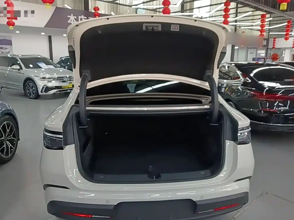 BYD Seal 07 DM-i — миниатюра 19