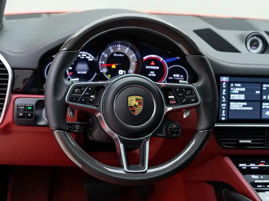 Porsche Cayenne — миниатюра 13
