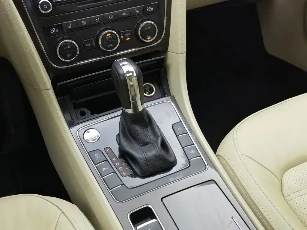 Volkswagen Passat — миниатюра 13