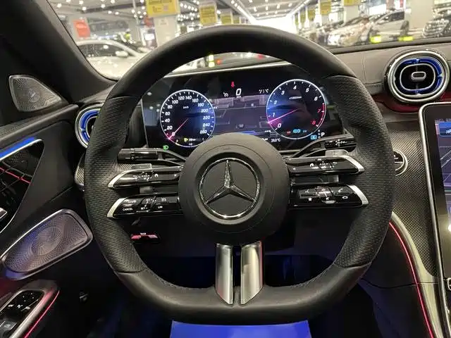 Mercedes-Benz C-Class — миниатюра 7